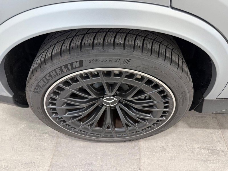 Certified 2024 Mercedes-Benz GLC 43 AMG 4MATIC image 3