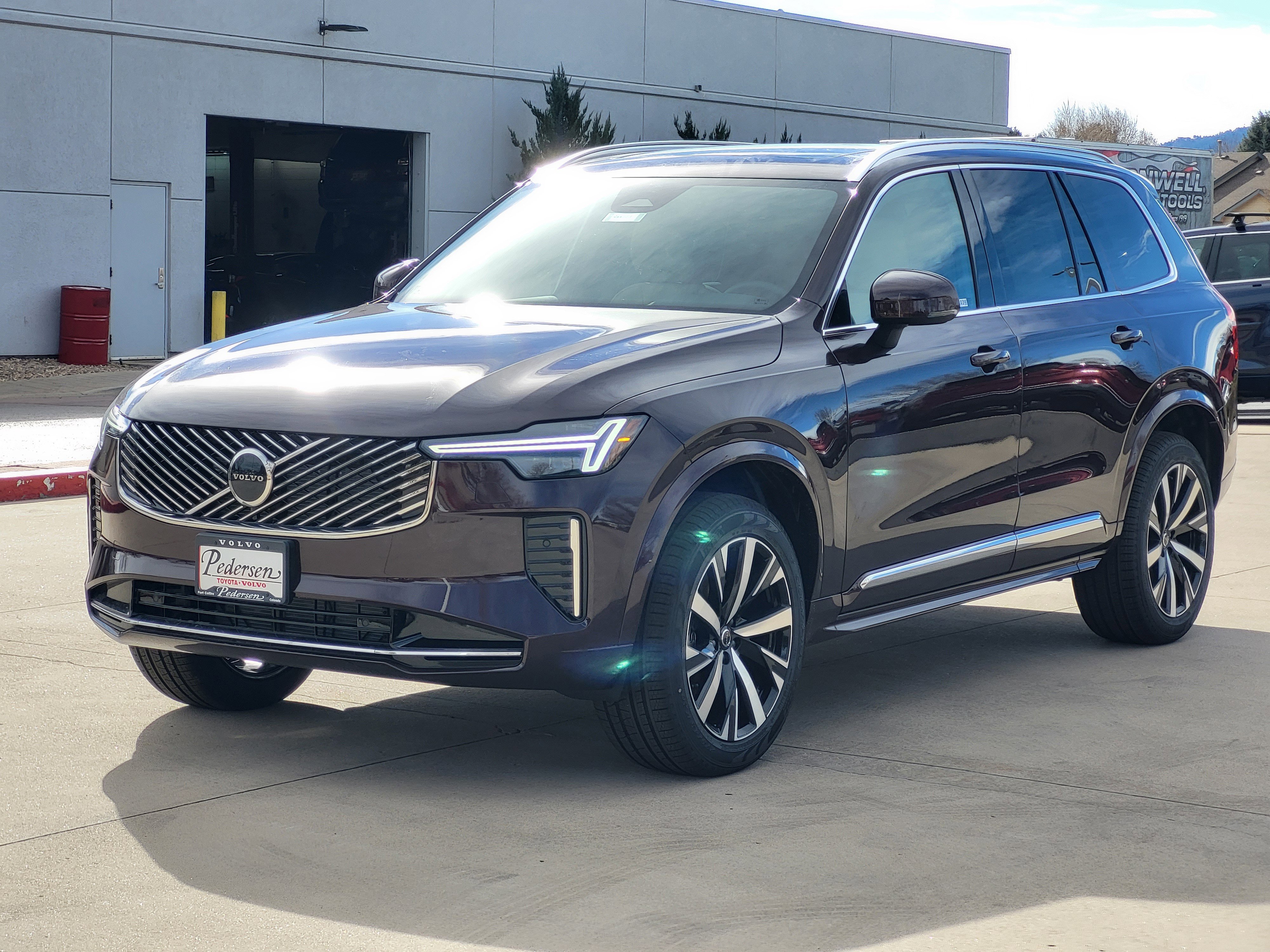 New 2026 Volvo XC90 B5 Core w/ Protection Package Premier AWD/4WD image 4