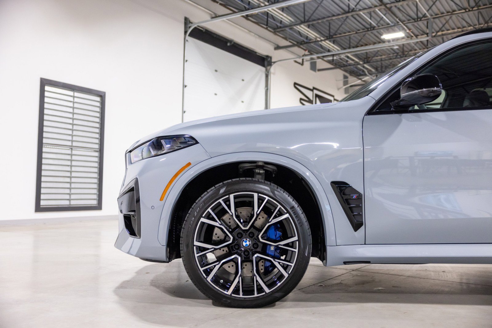 Used 2026 BMW X5 M Competition w/ Executive Package image 17