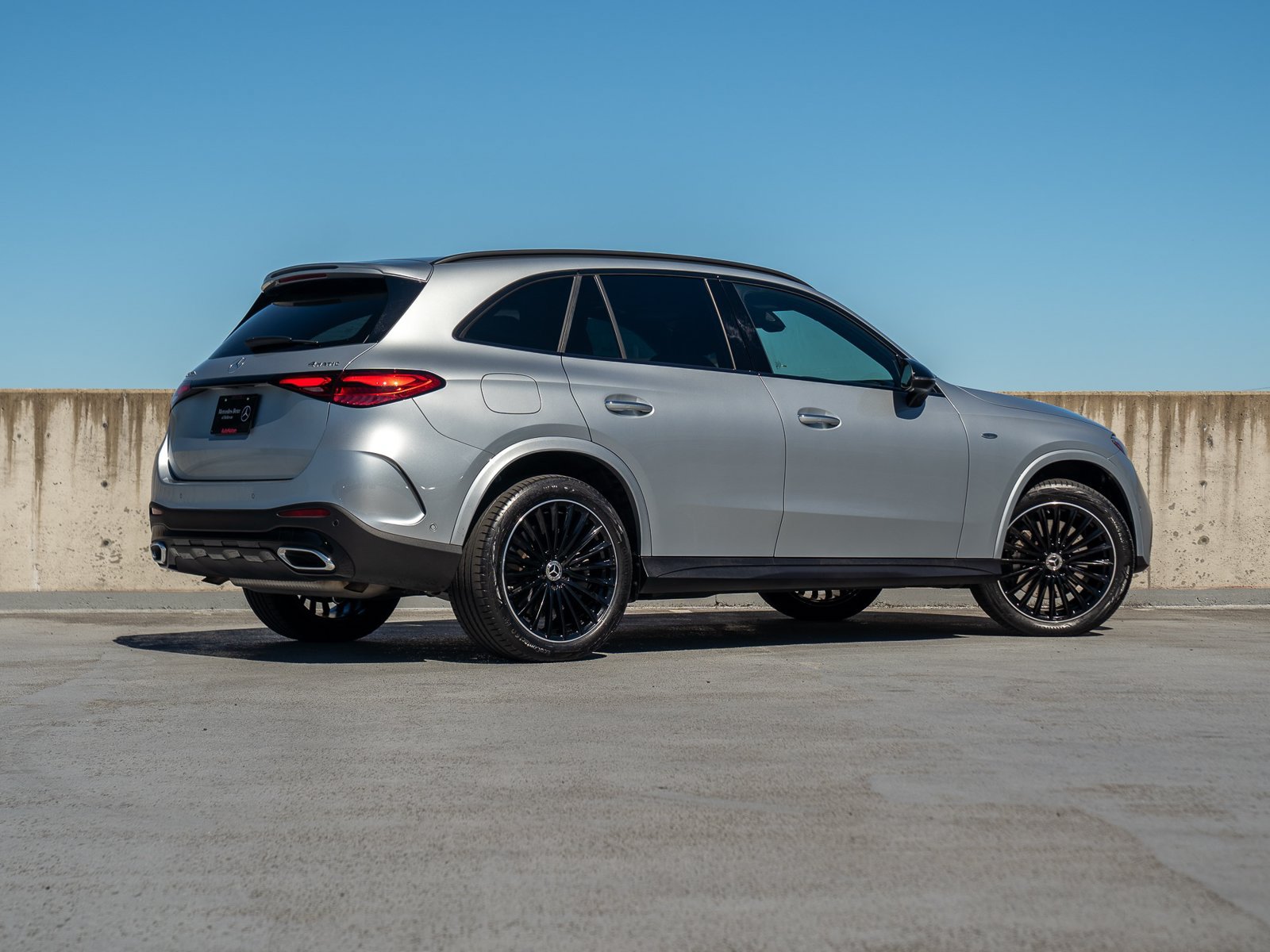 Certified 2025 Mercedes-Benz GLC 350e 4MATIC image 4
