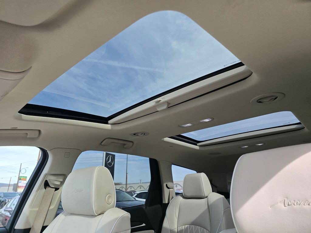 Used 2023 Buick Enclave Avenir w/ Avenir Technology Package AWD/4WD image 26
