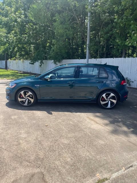 Used 2018 Volkswagen GTI SE FWD image 2