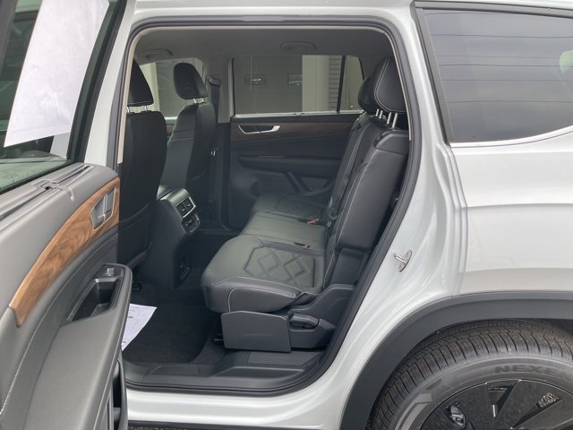 New 2026 Volkswagen Atlas SE image 10