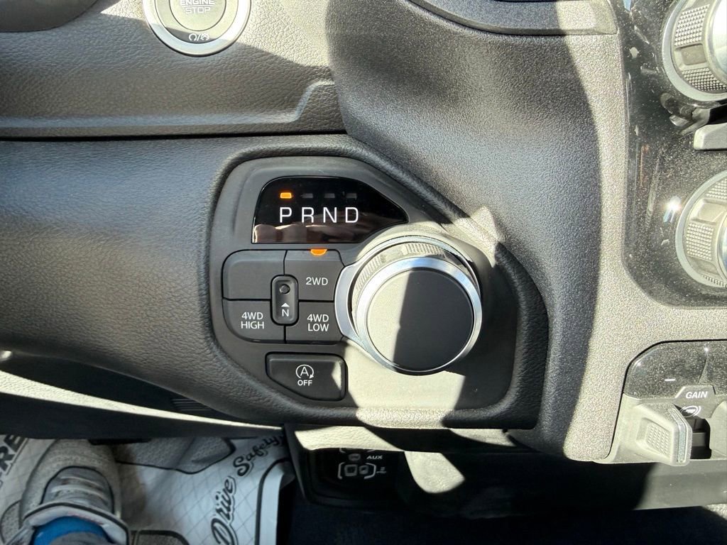 New 2026 RAM 1500 Express AWD/4WD image 19