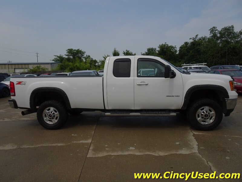 Used 2011 GMC Sierra 3500 SLT w/ SLT Convenience Package AWD/4WD image 6