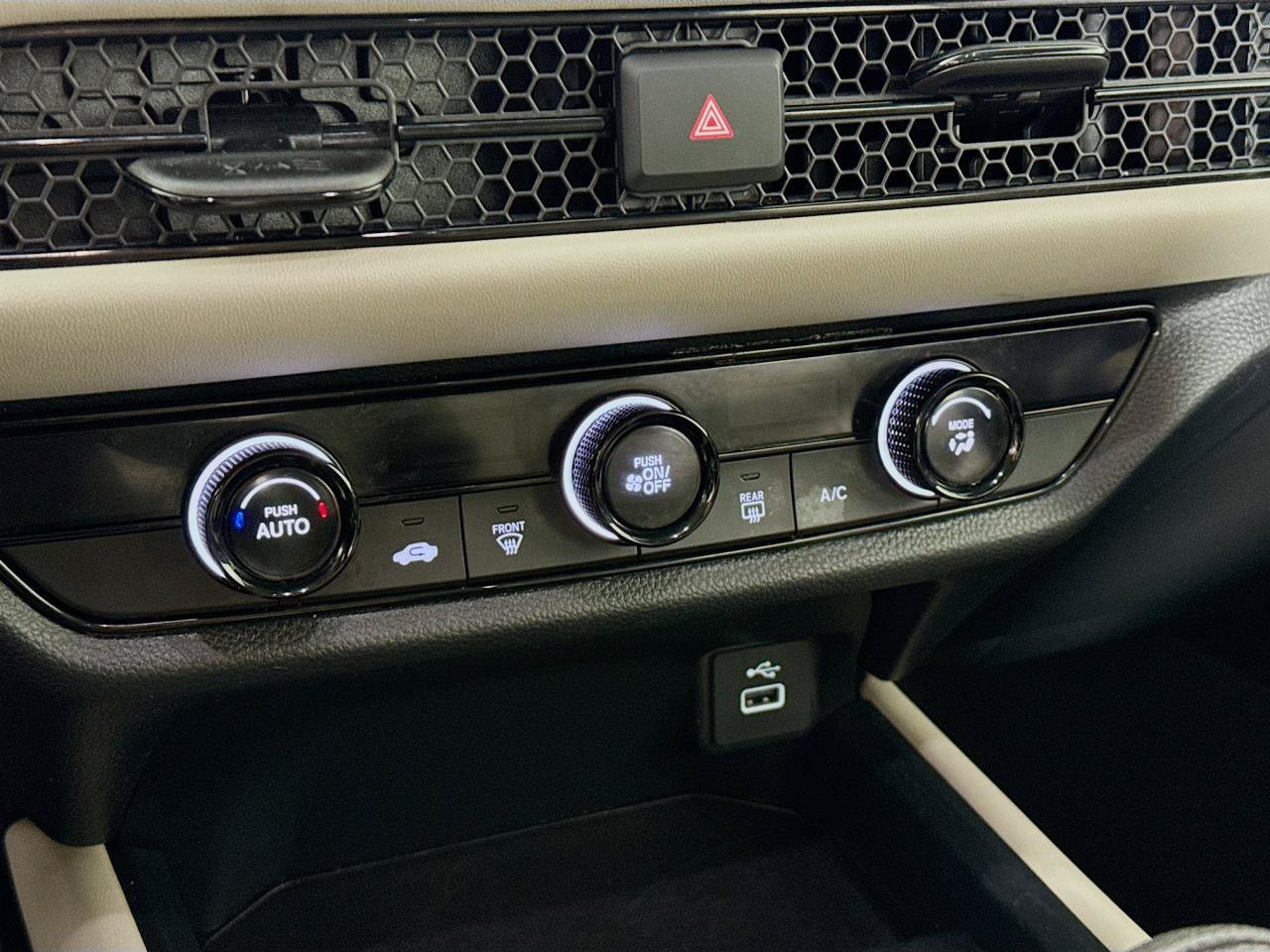 Used 2025 Honda HR-V LX image 16