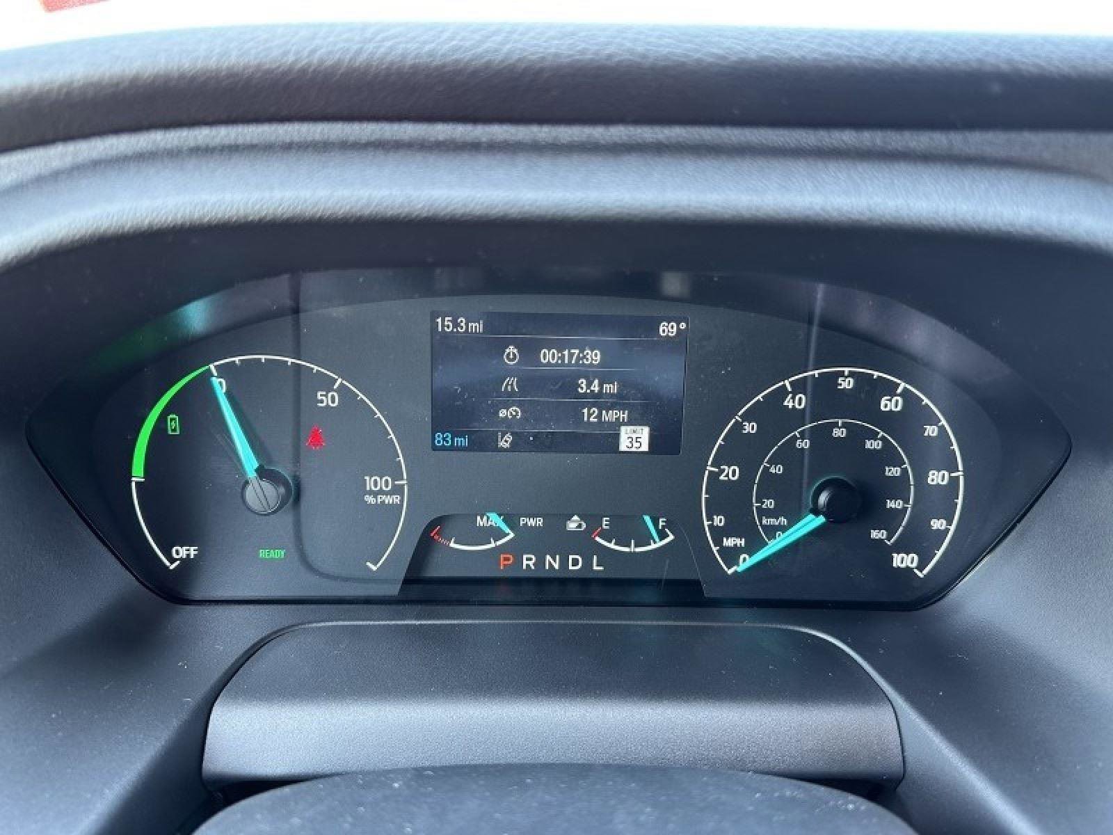 Used 2023 Ford E-Transit Medium Roof image 11