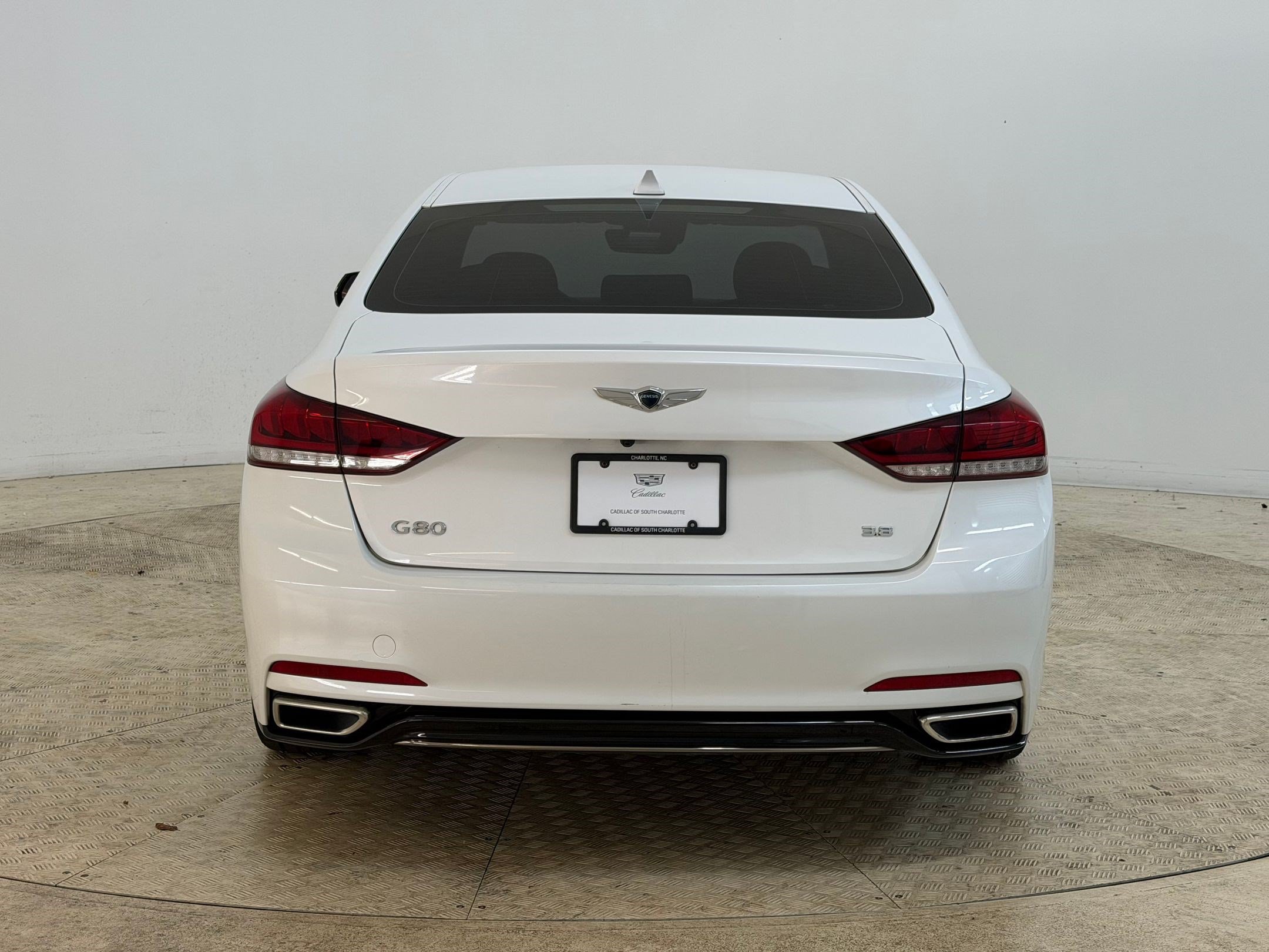Used 2020 Genesis G80 3.8 RWD image 10