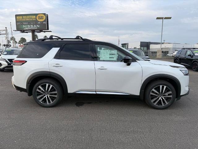New 2025 Nissan Pathfinder Platinum w/ Cargo Package image 7