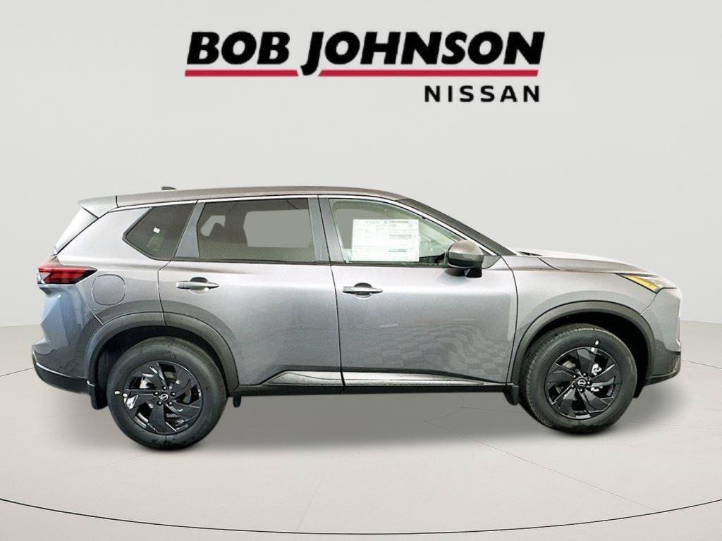 New 2026 Nissan Rogue SV AWD/4WD image 2