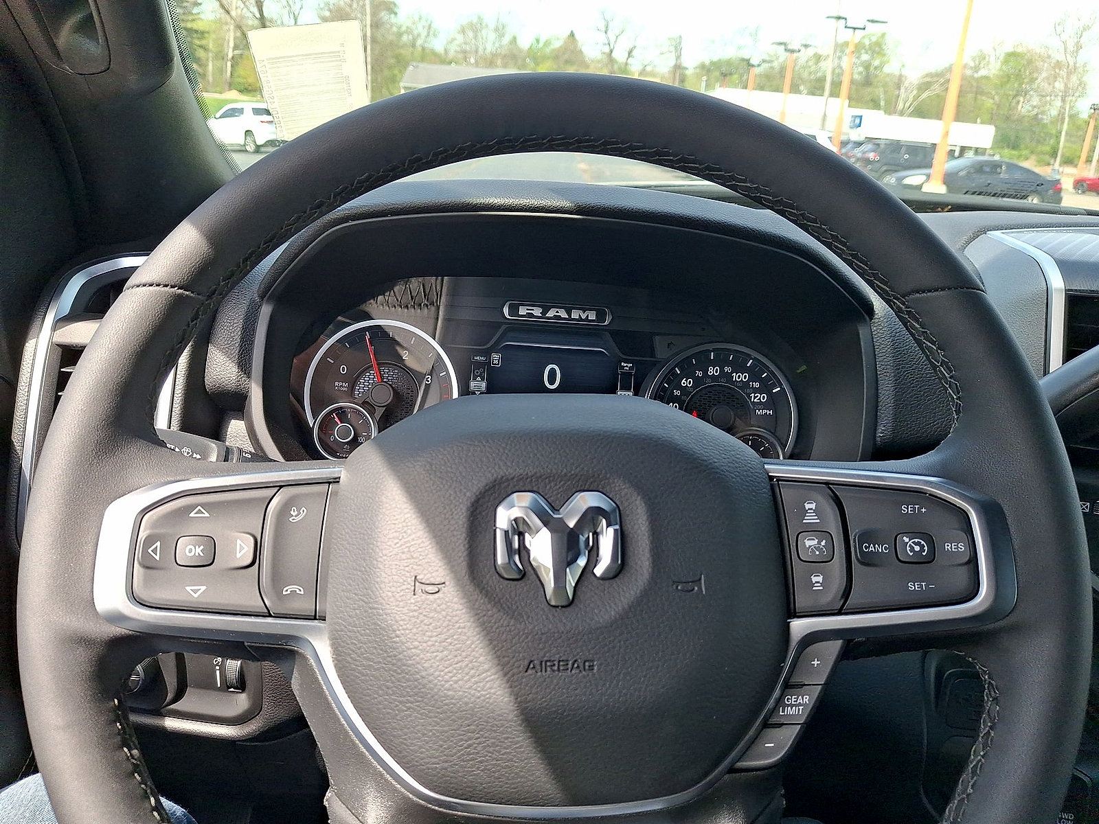 New 2025 RAM 2500 Big Horn AWD/4WD image 17