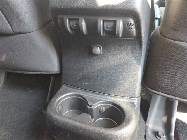 Used 2018 Jeep Wrangler Unlimited Sahara image 14