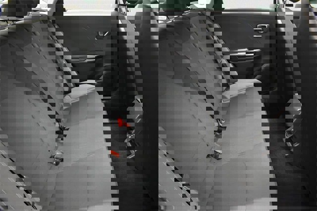 Used 2025 Kia K4 image 19