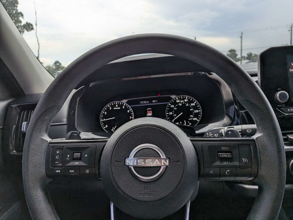Used 2022 Nissan Pathfinder S FWD image 21