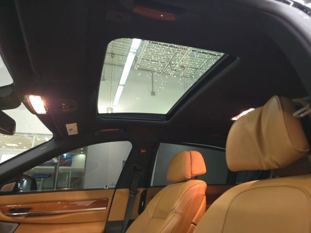 Used 2013 BMW 740Li xDrive image 24