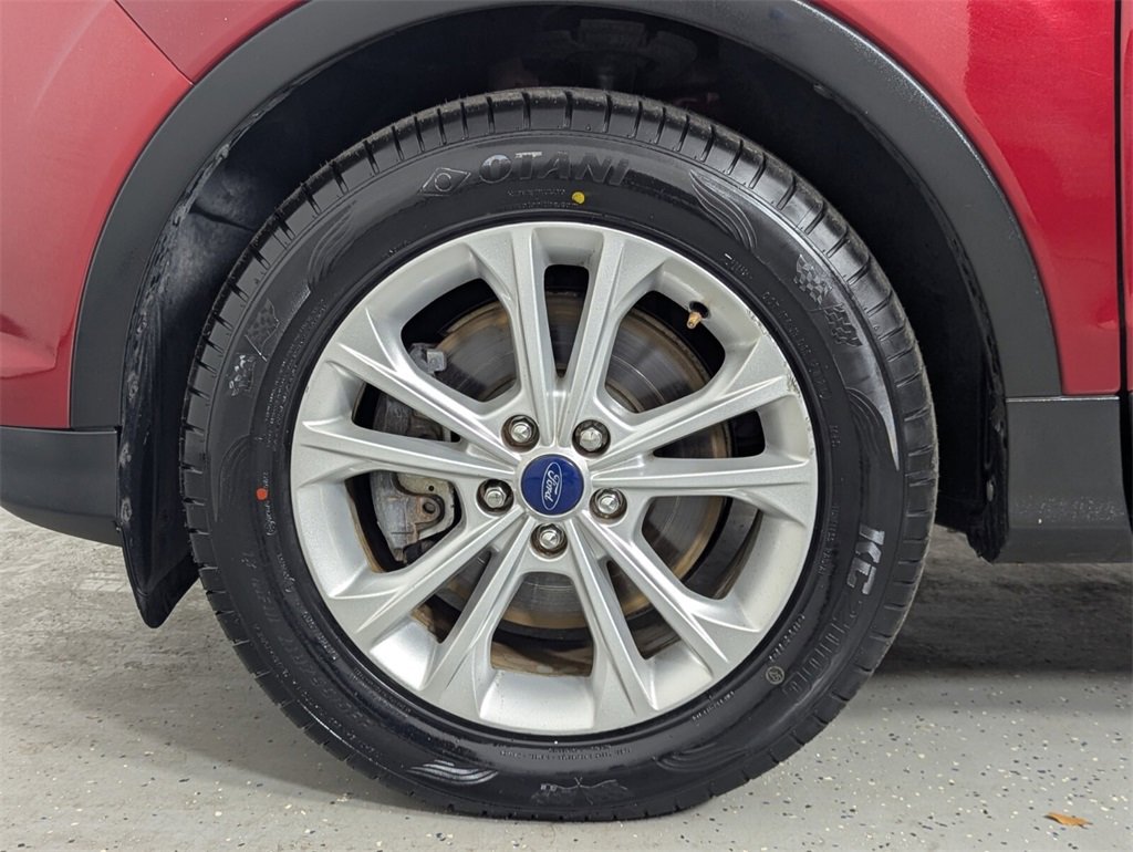 Used 2017 Ford Escape SE w/ SE Cold Weather Package image 9