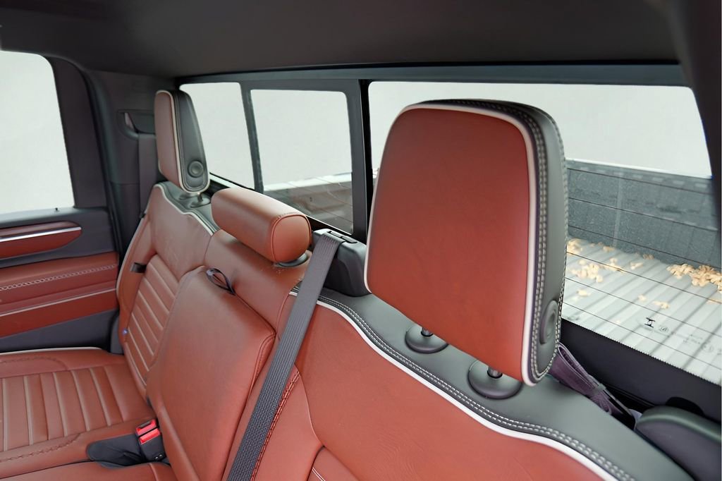 New 2026 GMC Sierra 3500 Denali Ultimate image 24