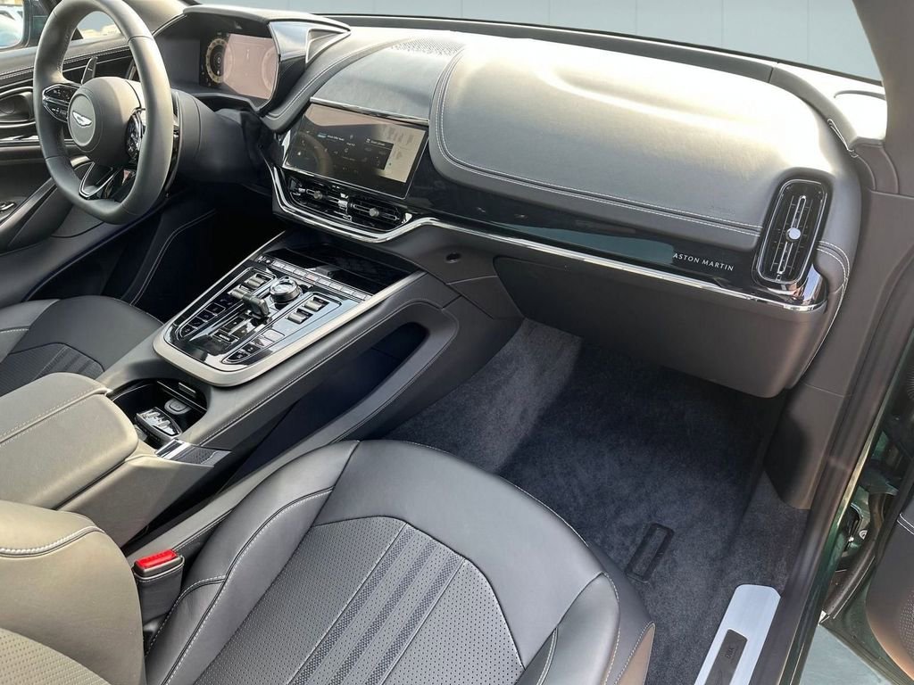 New 2026 Aston Martin DBX 707 image 5