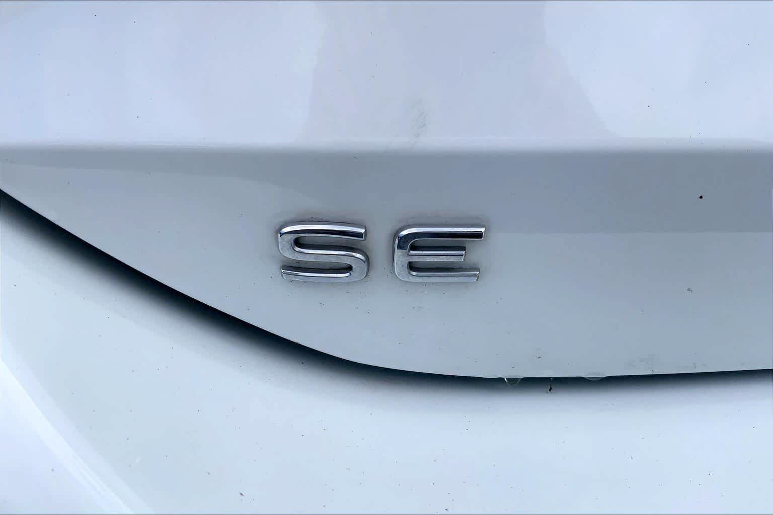 Certified 2026 Volkswagen Tiguan SE FWD image 7