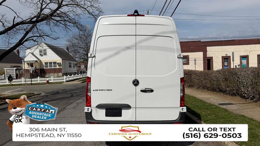 Used 2024 Mercedes-Benz eSprinter 170 Cargo image 6