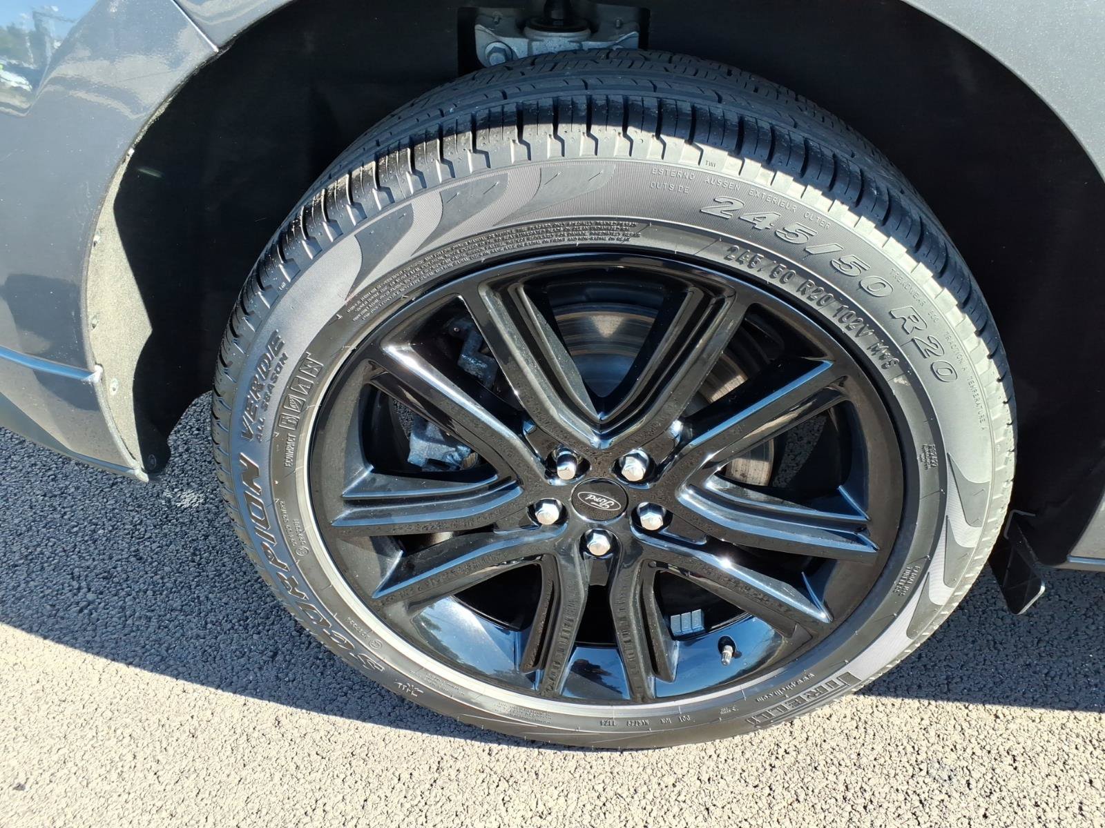 Certified 2024 Ford Edge ST-Line AWD/4WD image 7