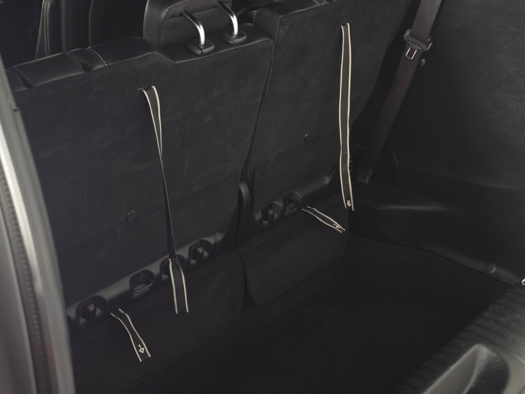 Used 2025 Chrysler Pacifica Limited FWD image 32