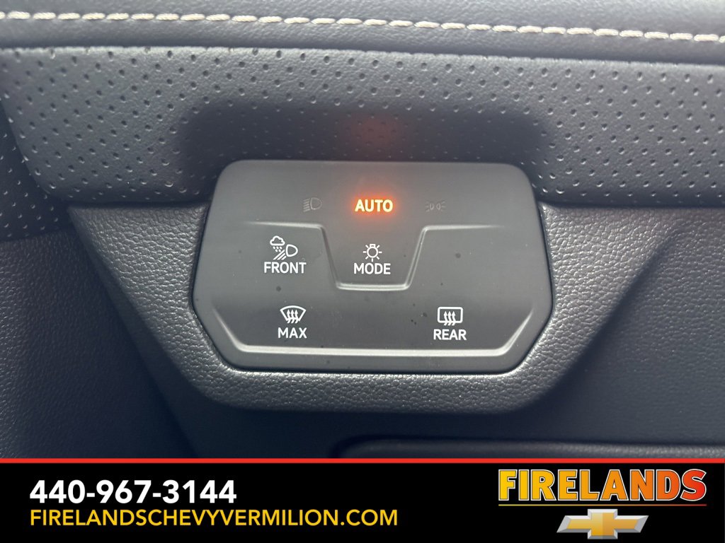 Used 2024 Volkswagen Atlas SE w/ Panoramic Sunroof Package image 14