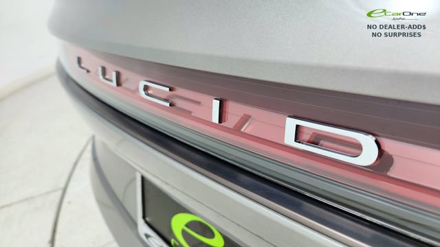 Used 2024 Lucid Air Touring AWD/4WD image 16