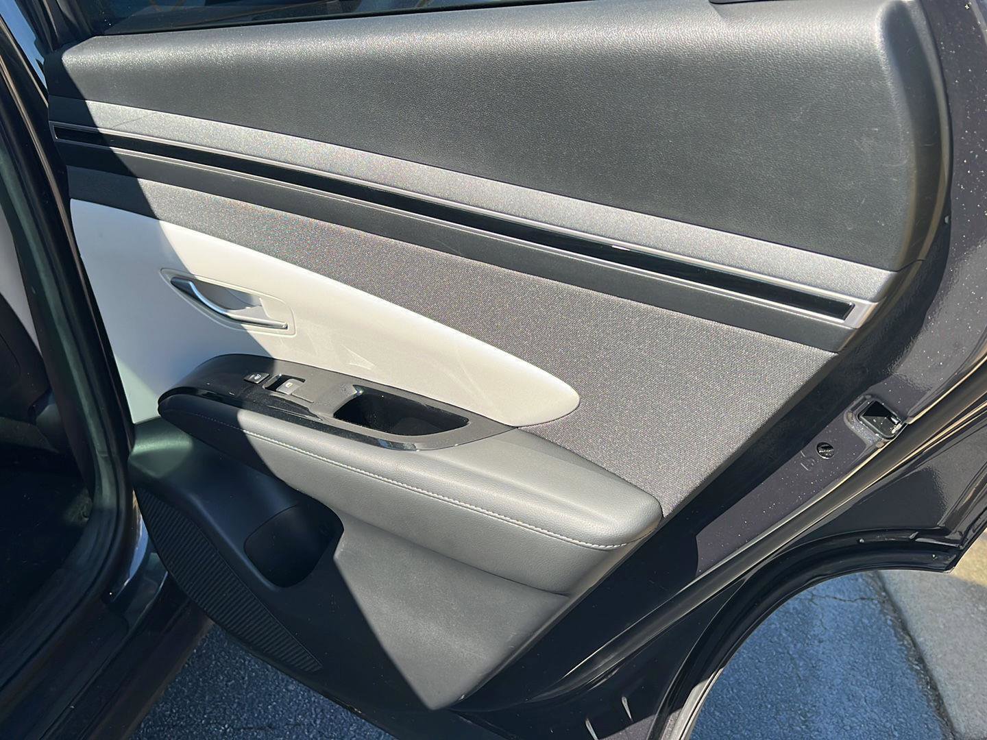 Used 2023 Hyundai Tucson Limited image 15