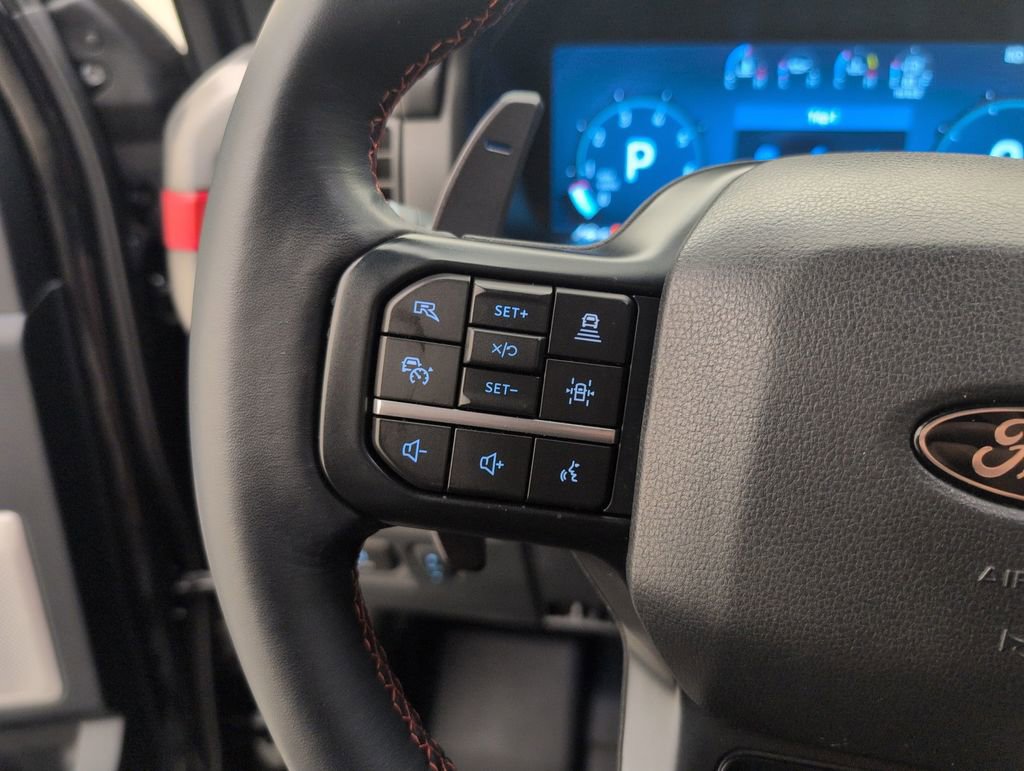 Used 2025 Ford F150 Raptor AWD/4WD image 36