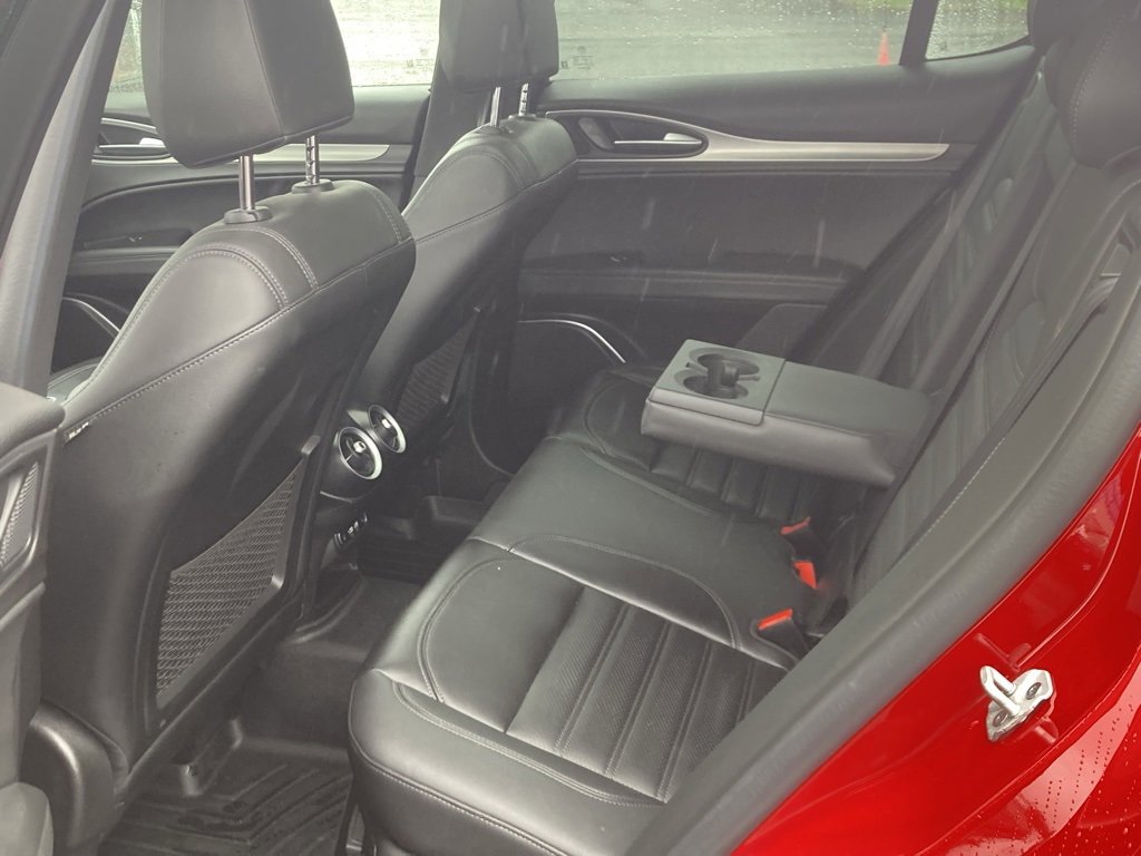 Used 2022 Alfa Romeo Stelvio Veloce image 22