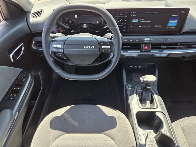 Used 2025 Kia K4 EX image 11