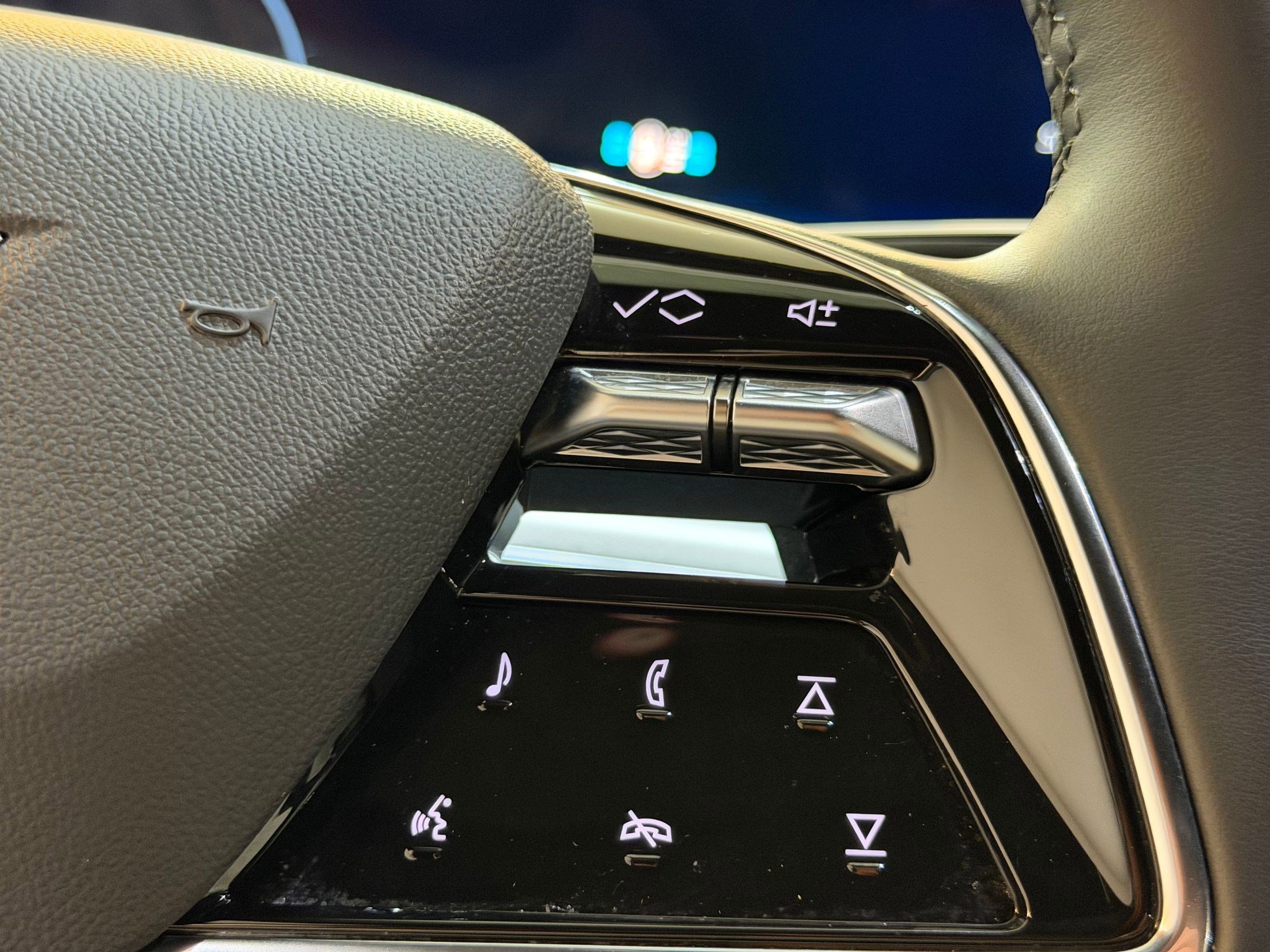 Certified 2024 Cadillac Lyriq Sport image 30