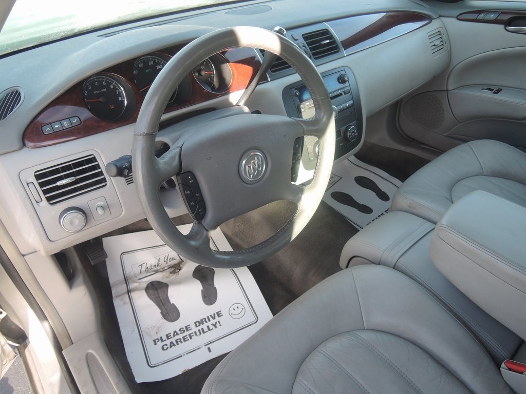 Used 2007 Buick Lucerne CXL image 6