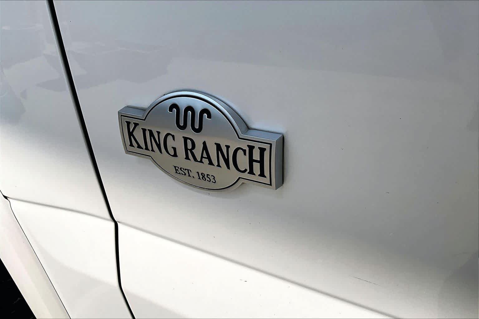 Used 2018 Ford F150 King Ranch w/ Equipment Group 601A Luxury AWD/4WD image 10