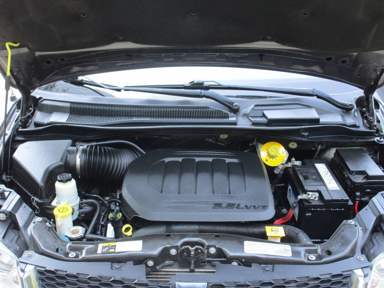 Used 2019 Dodge Grand Caravan SXT image 25