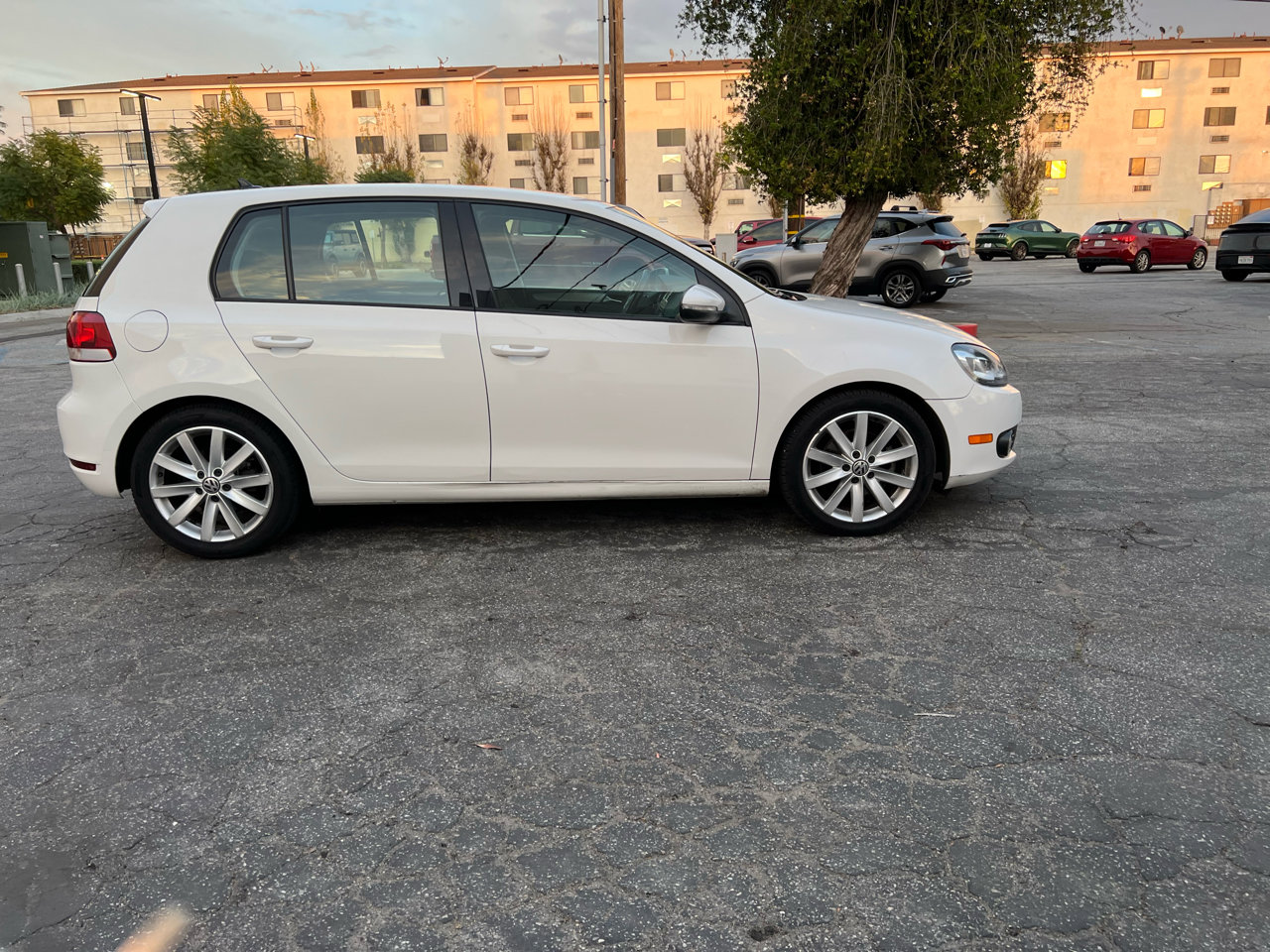 Used 2011 Volkswagen Golf TDI image 19