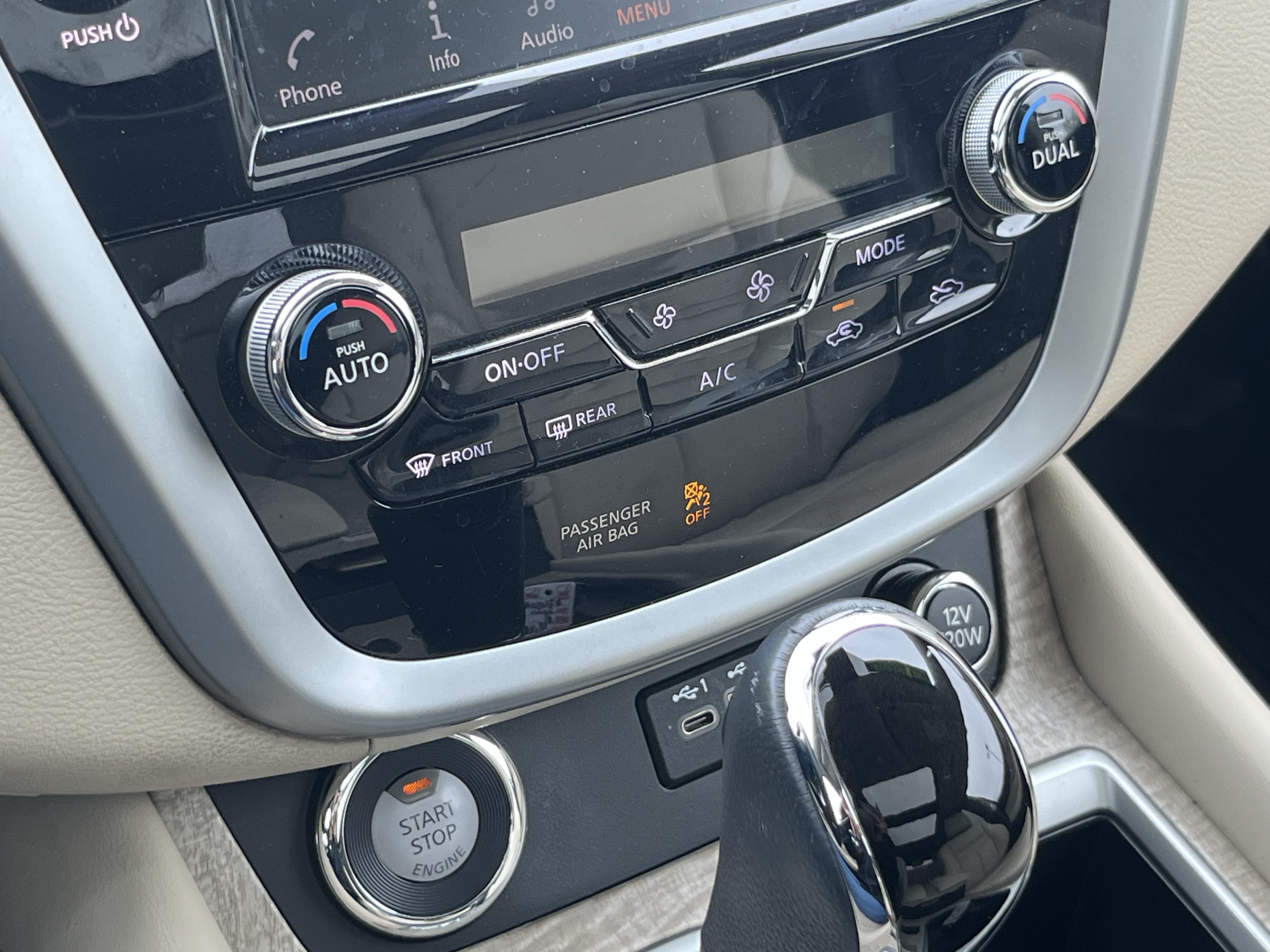 Used 2020 Nissan Murano SL w/ Moonroof Package AWD/4WD image 30