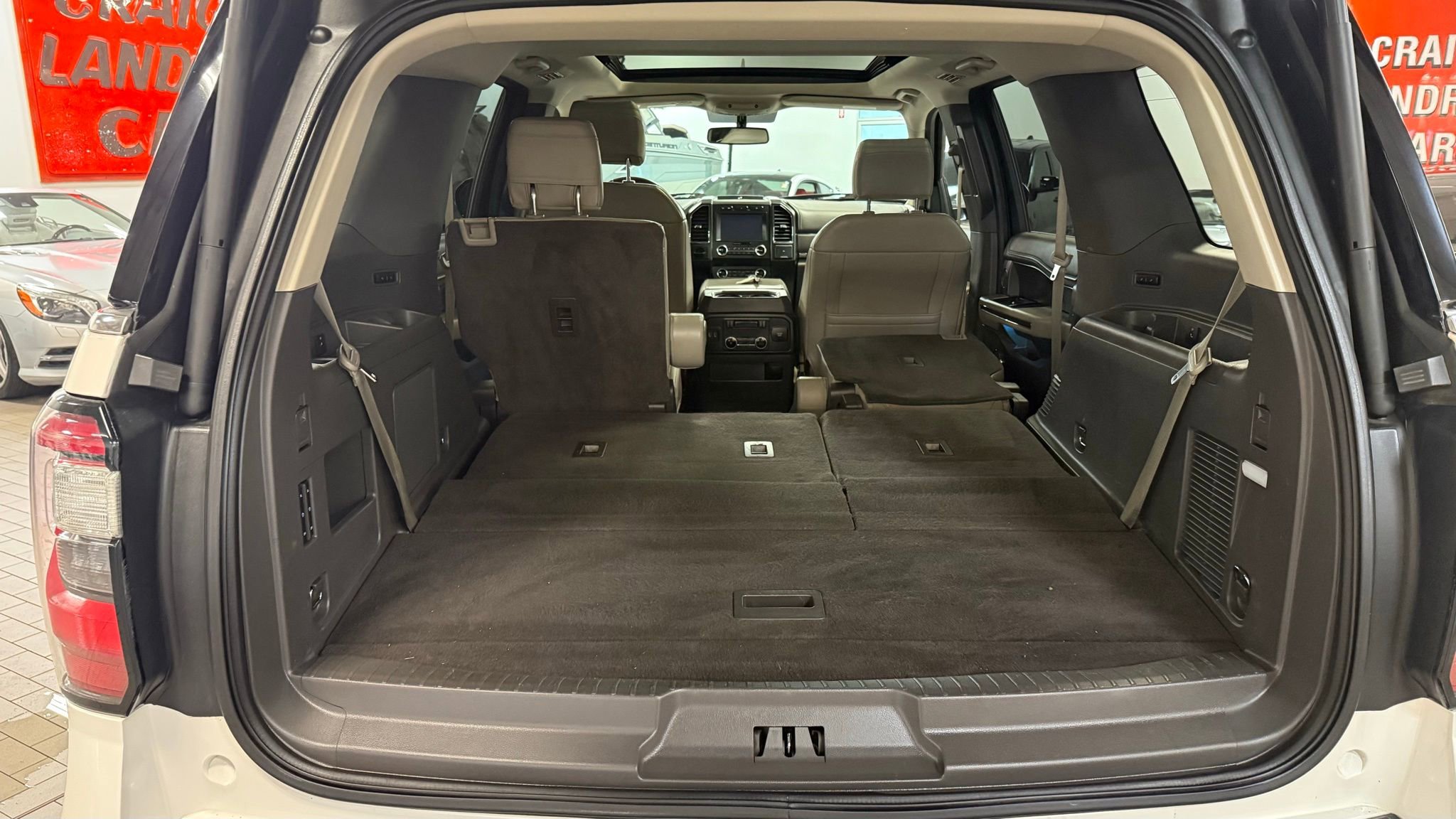 Used 2019 Ford Expedition Limited image 24