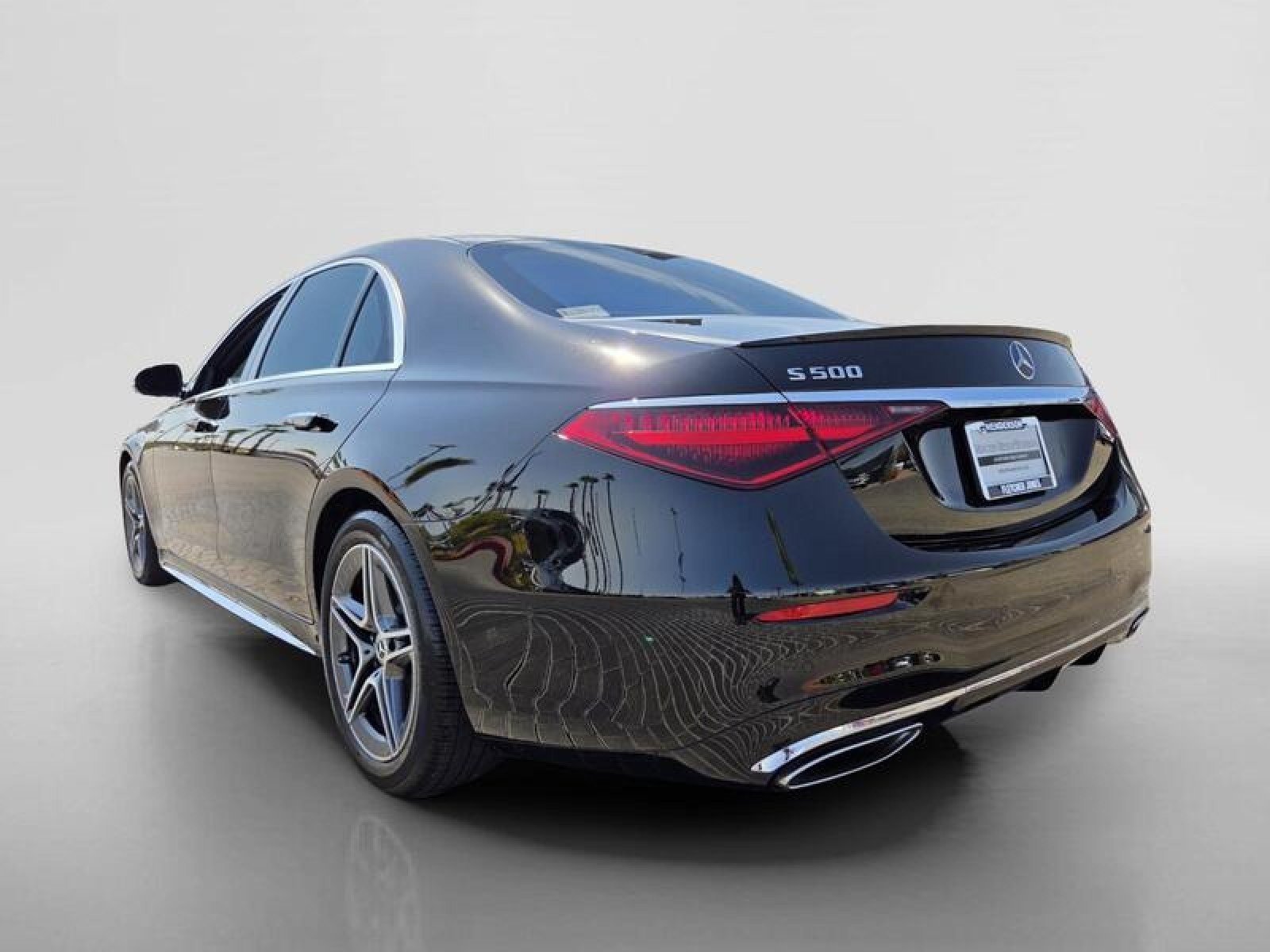 Certified 2025 Mercedes-Benz S 500 4MATIC image 3