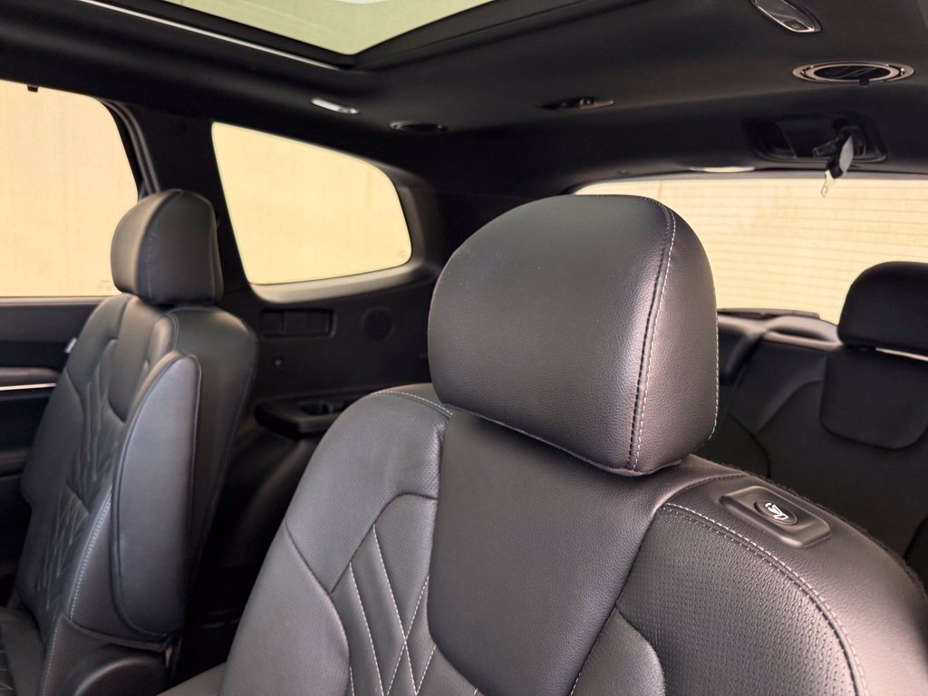Used 2025 Kia Telluride SX X-Line AWD/4WD image 21