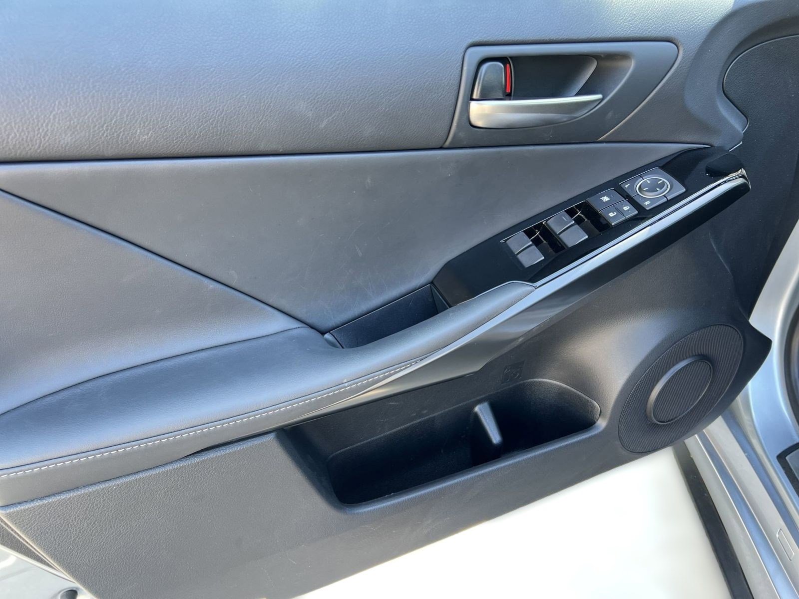 Used 2024 Lexus IS 300 w/ Comfort Package image 13