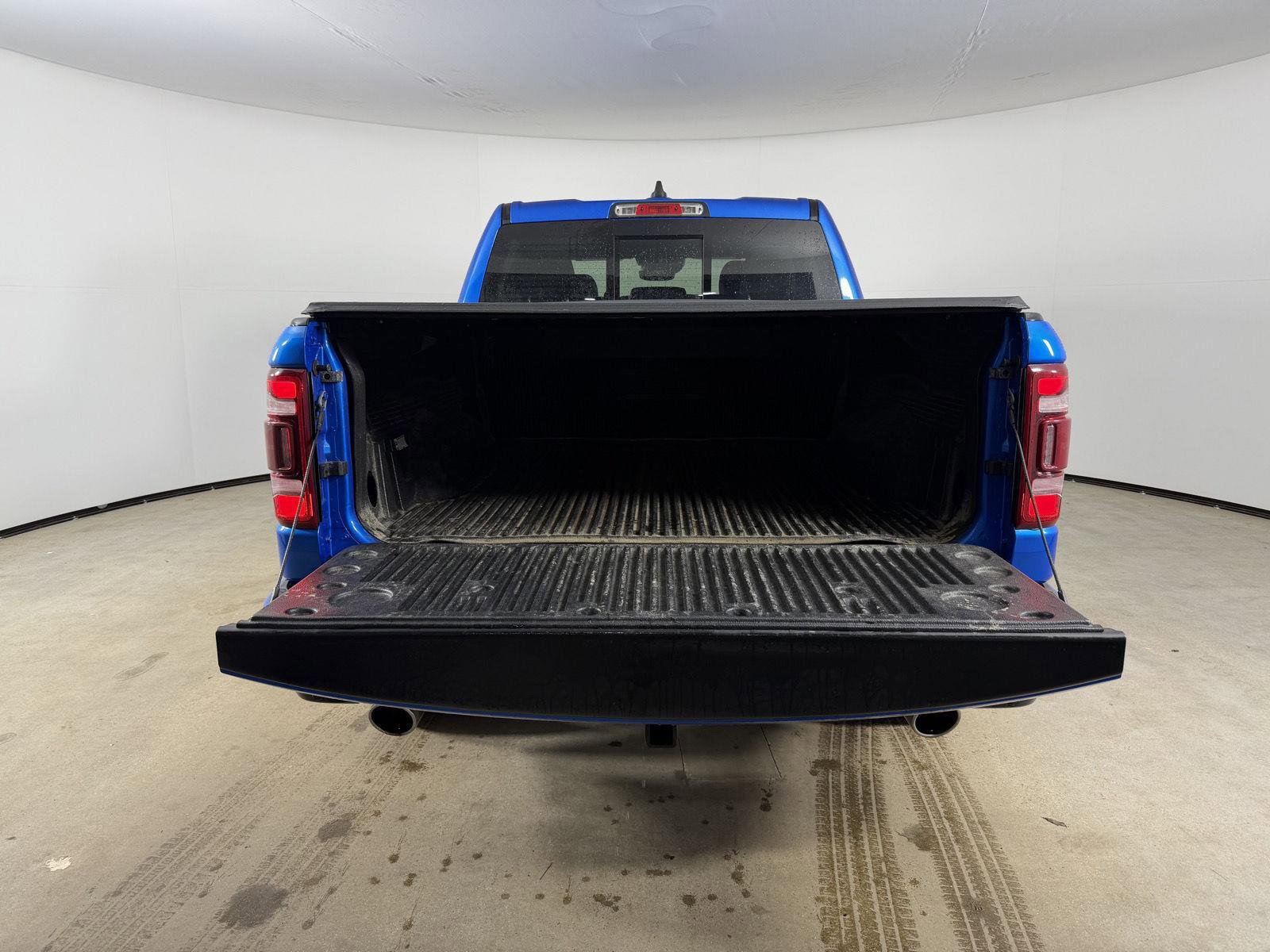 Used 2022 RAM 1500 Laramie image 9