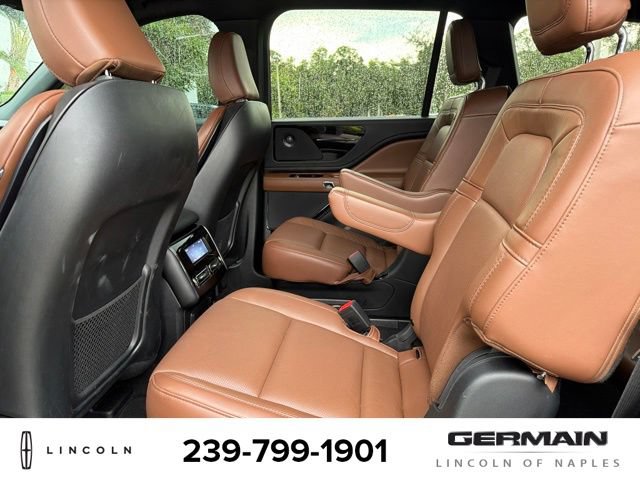 Used 2024 Lincoln Aviator Reserve w/ Jet Package AWD/4WD image 13