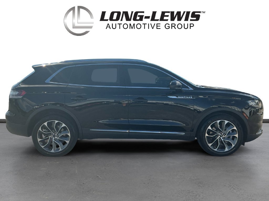 Certified 2023 Lincoln Nautilus Reserve AWD/4WD image 8