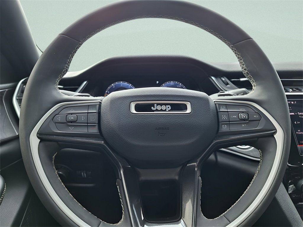 Used 2023 Jeep Grand Cherokee L Altitude image 19