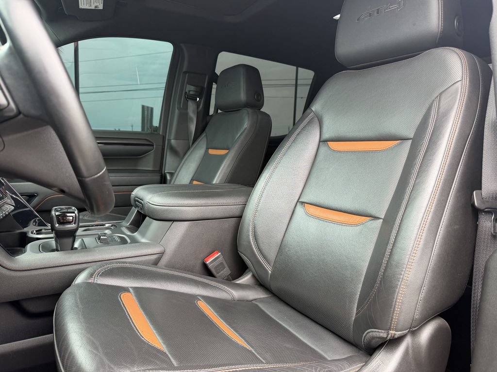 Used 2024 GMC Sierra 1500 AT4 w/ AT4 Premium Package AWD/4WD image 12