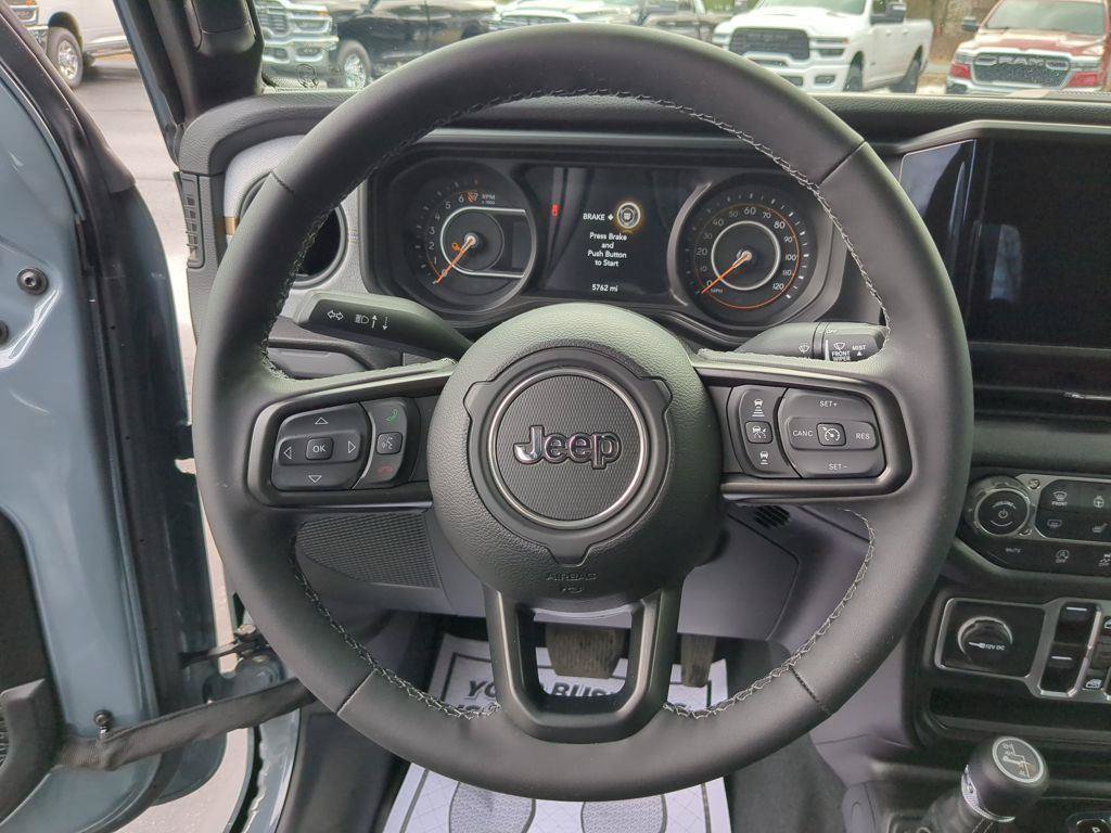 New 2026 Jeep Gladiator Sport AWD/4WD image 19