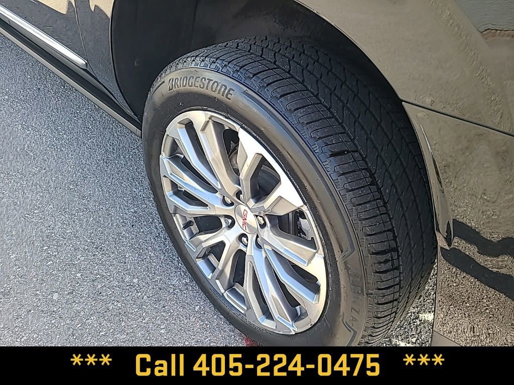 Used 2021 GMC Yukon XL Denali w/ Denali Premium Package image 16