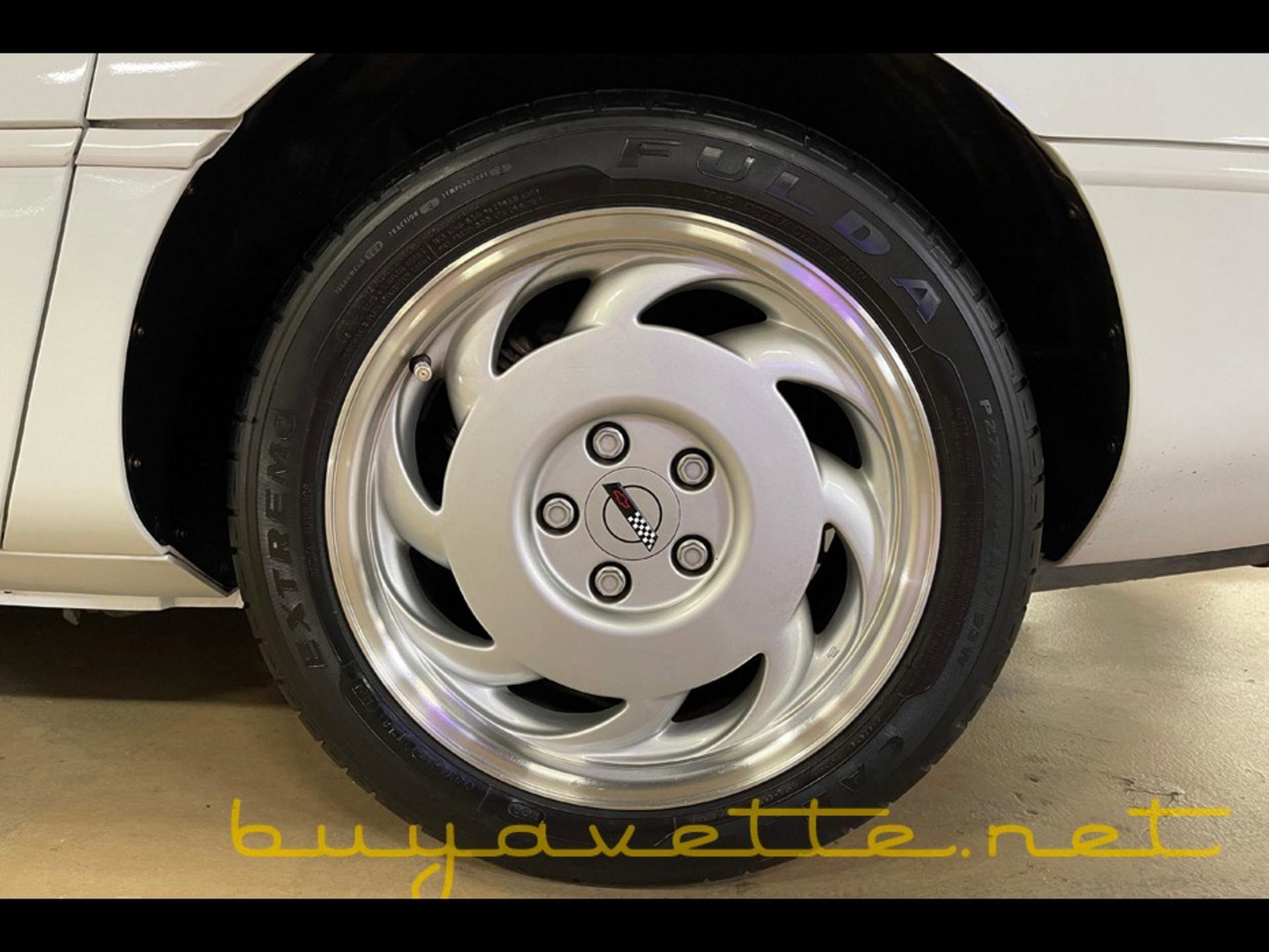 Used 1991 Chevrolet Corvette Convertible image 14